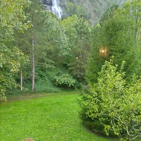 מלון La Cascade Vernayaz